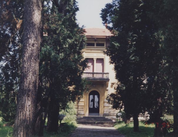 Villa Restauri 2